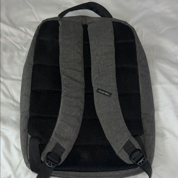 Charcoal Verizon Tech Backpack - Picture 3 of 10